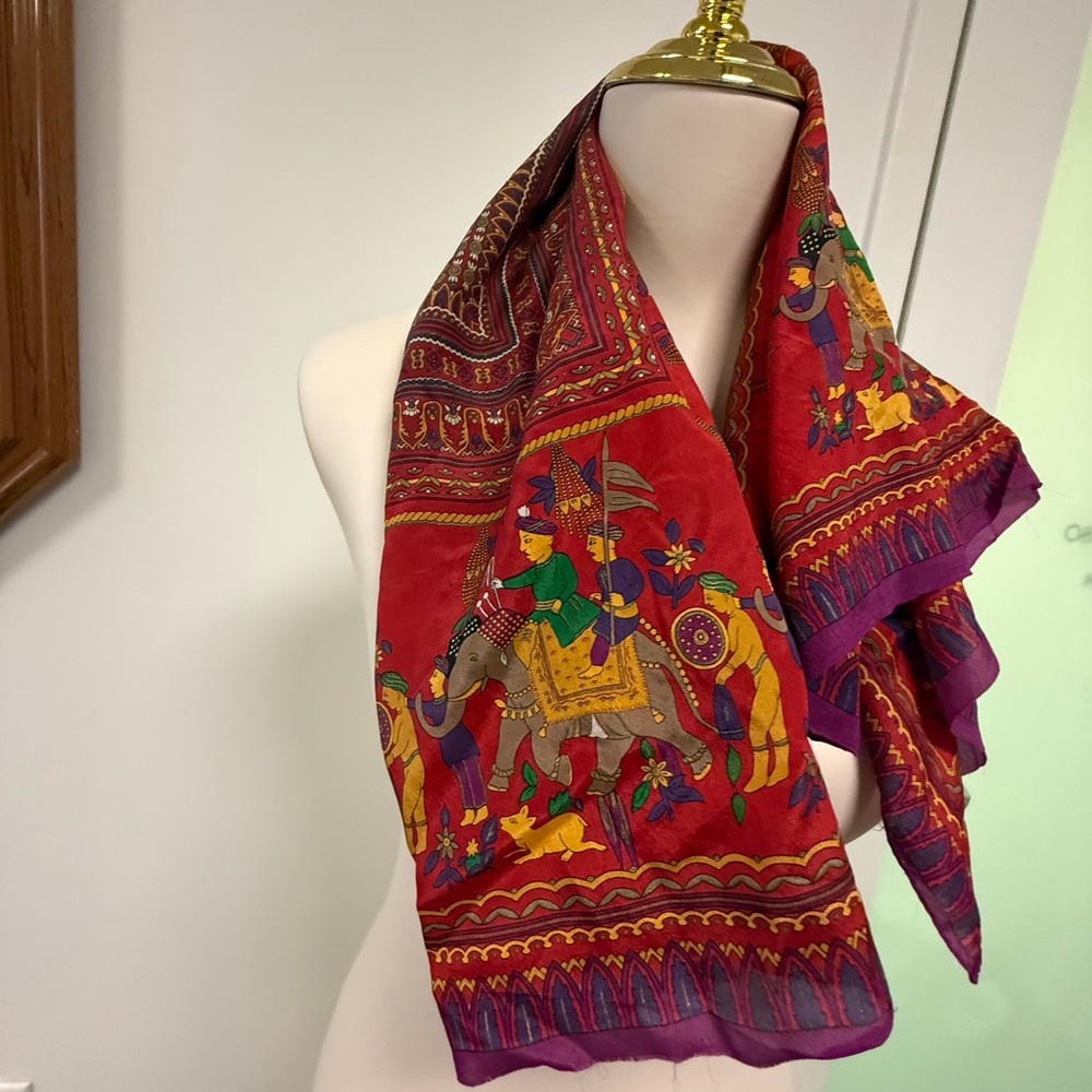 VTG Oscar De La Renta Vibrant Red Tapestry with Elephant Motif - Picture 8 of 13